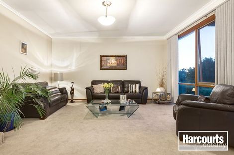 Property photo of 52 Avebury Drive Berwick VIC 3806