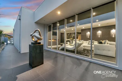 Property photo of 14 Marseilles Way Point Cook VIC 3030