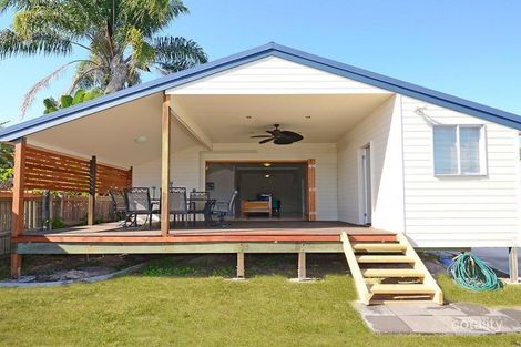 24 View St, Torquay, QLD 4655