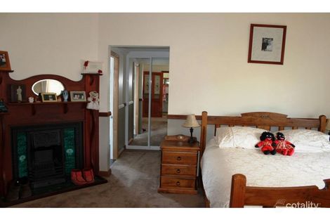 Property photo of 53 Melbourne Street Aberdare NSW 2325