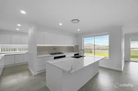 Property photo of 33 Hone Creek Drive Caerleon NSW 2850