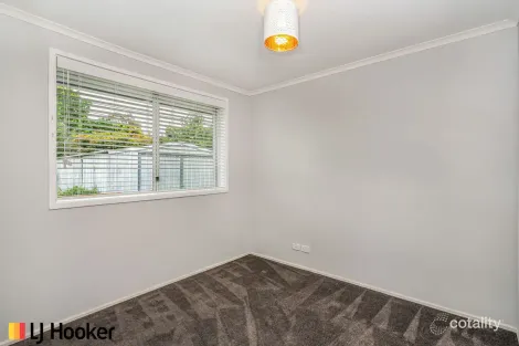 Property photo of 72 Armstrong Crescent Holt ACT 2615