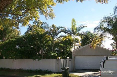 11 Huon St, Broadbeach Waters, QLD 4218