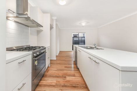 Property photo of 62 Kilmarnock Way Clyde North VIC 3978