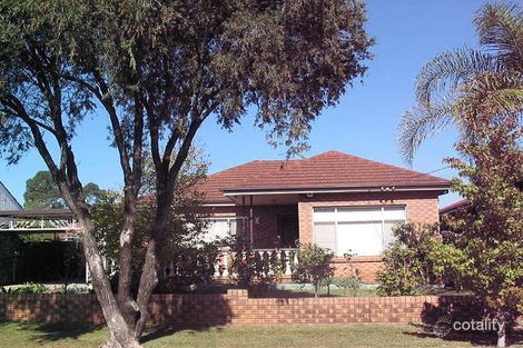 48 Montrose Ave, Fairfield East, NSW 2165