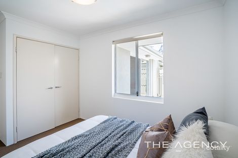 Property photo of 16/1 Humboldt Entrance Aubin Grove WA 6164
