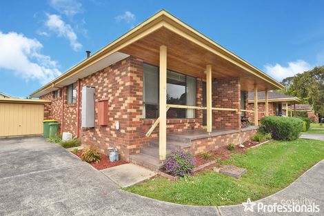 2/104-106 Sherlock Rd, Mooroolbark, VIC 3138