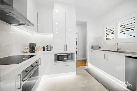 Property photo of 36 Manfred Avenue St Albans VIC 3021