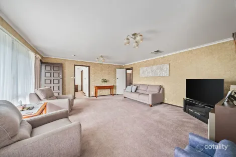 Property photo of 13 Streldon Avenue Strathmore VIC 3041