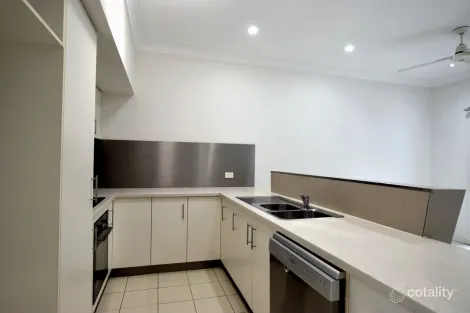 Property photo of 20/10 Nothling Street New Auckland QLD 4680