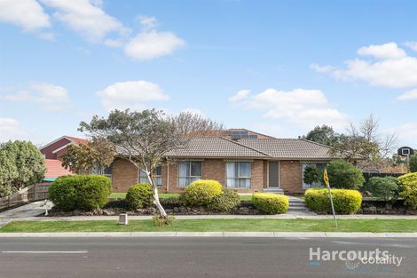 Property photo of 1 Robin Place South Morang VIC 3752