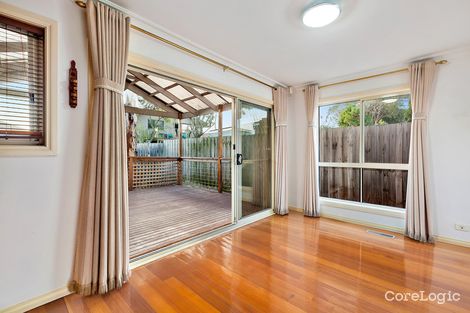 Property photo of 2/27 McKenna Road Glen Waverley VIC 3150