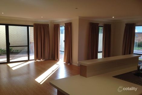 Property photo of 4 Zamia Loop Wannanup WA 6210