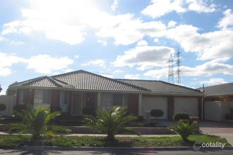 Property photo of 17 Millstream Circuit Cairnlea VIC 3023