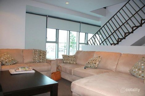 Property photo of 32 Cumberland Street Docklands VIC 3008