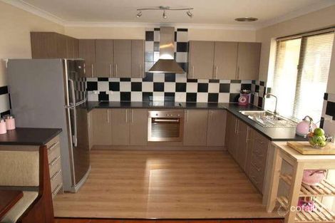 32 Shelley Way, Lake Coogee, WA 6166