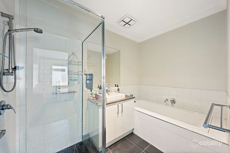 Property photo of 22 Sunflower Circuit Carrum Downs VIC 3201