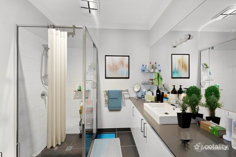 Property photo of 22 Sunflower Circuit Carrum Downs VIC 3201