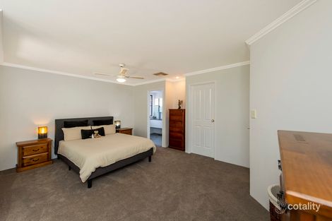 Property photo of 128 Grand Ocean Boulevard Port Kennedy WA 6172