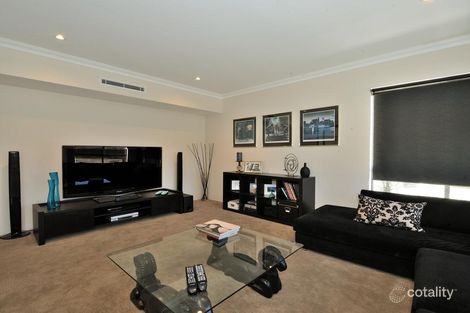 Property photo of 19 Makybe Drive Baldivis WA 6171