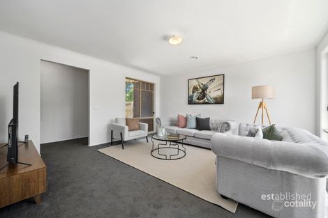 Property photo of 15 Xavier Court Werribee VIC 3030