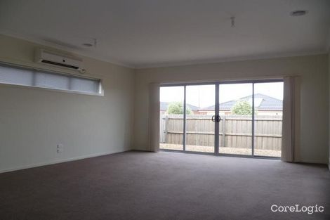 Property photo of 2/45 Vanderbilt Avenue Truganina VIC 3029