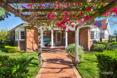 1 Smith St, Hamilton South, NSW 2303