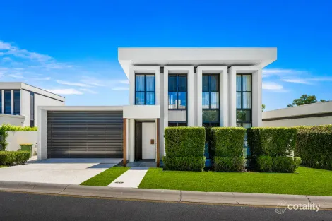 20 THE BOULEVARDE, BENOWA, QLD 4217