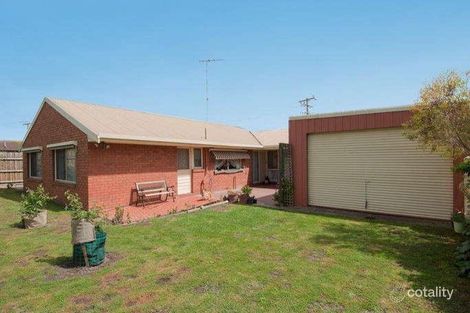 26 East End Cres, St Albans Park, VIC 3219