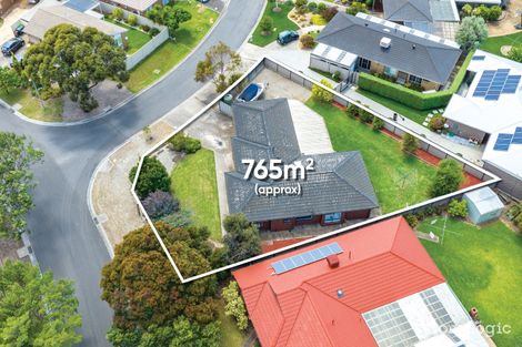 Property photo of 36 McMurray Crescent Hoppers Crossing VIC 3029