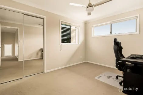 Property photo of 17A George Street Newtown QLD 4305