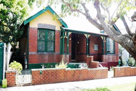 2 Oak St, Ashfield, NSW 2131