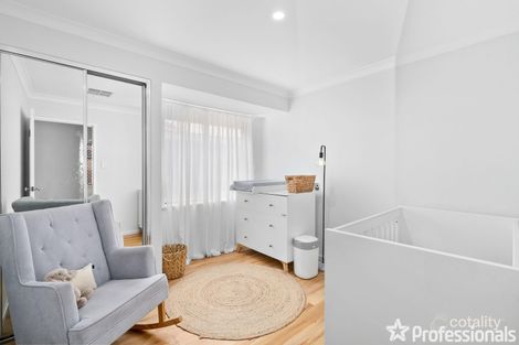 Property photo of 19 Calluna Way Forrestfield WA 6058