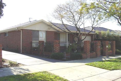 1/3 Farm Rd, Cheltenham, VIC 3192