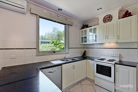 Property photo of 5 Everett Close Herne Hill VIC 3218