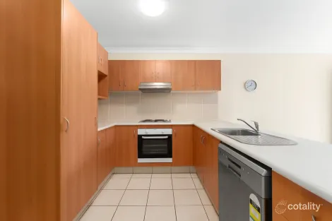 Property photo of 32/7-11 Brown Street Labrador QLD 4215