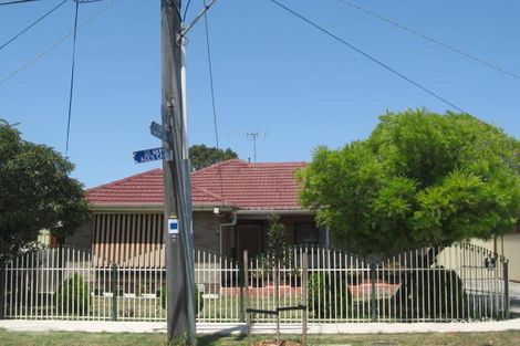 37 Furlong Rd, Sunshine North, VIC 3020