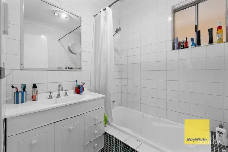 Property photo of 11 O'Sullivan Drive Camillo WA 6111