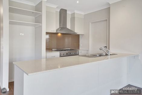 Property photo of 8 Boathaven Road Point Cook VIC 3030