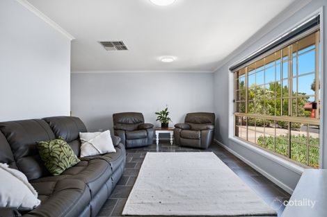 Property photo of 11 Ballast Close Seaford Rise SA 5169