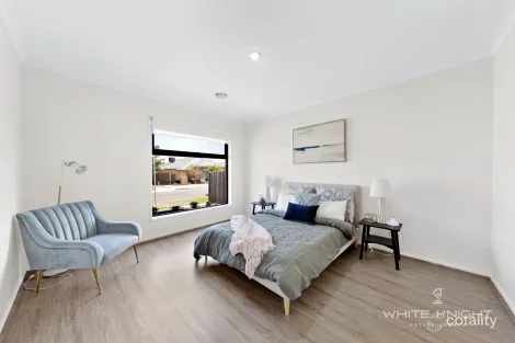 Property photo of 63 Keynes Circuit Fraser Rise VIC 3336