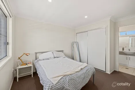 Property photo of 3/270A Bridge Street Newtown QLD 4350