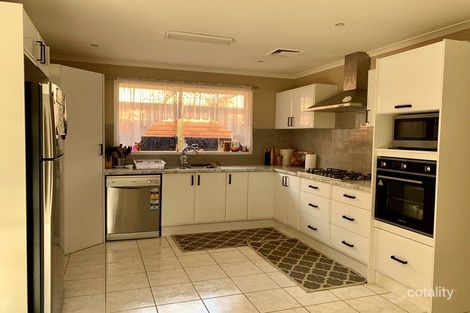 Property photo of 3 General Joshua Drive Hampton Park VIC 3976