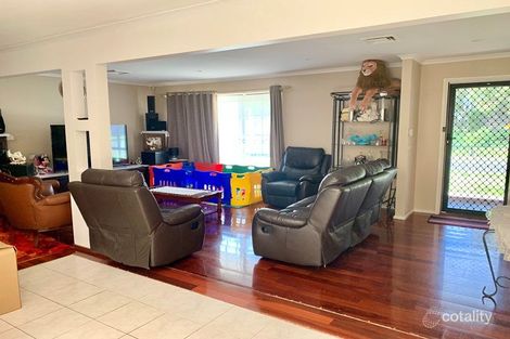 Property photo of 3 General Joshua Drive Hampton Park VIC 3976