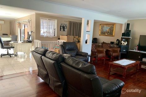 Property photo of 3 General Joshua Drive Hampton Park VIC 3976