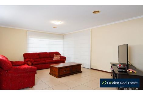 Property photo of 14 Crabill Walk Narre Warren South VIC 3805