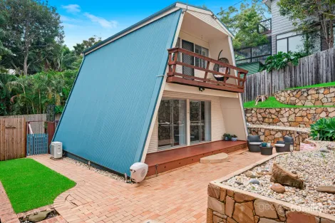 Property photo of 16 Warwilla Avenue Copacabana NSW 2251