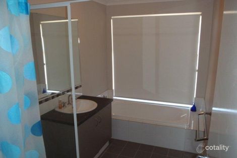 Property photo of 10 Tahiti Cove Beckenham WA 6107
