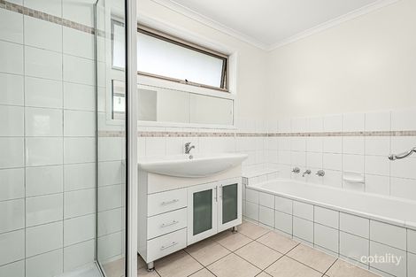 Property photo of 4 Lara Court Doncaster VIC 3108
