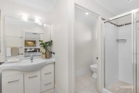 Property photo of 2 York Close Oxley QLD 4075